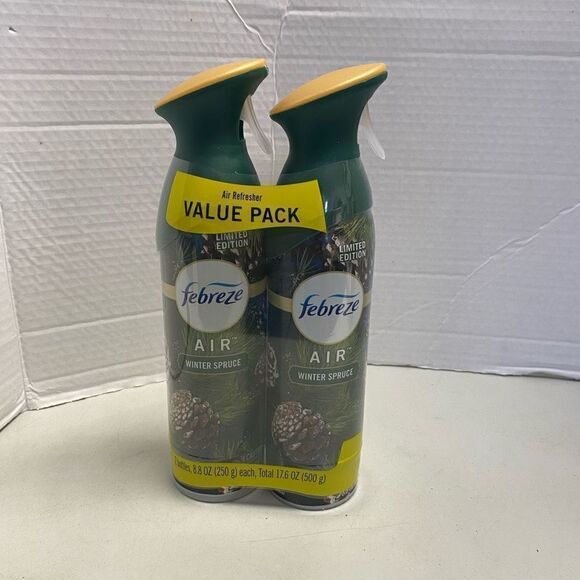 FEBREZE Limited Edition Winter Spruce Air Freshener 2 Bottles 8.8 Oz.each - Picture 4 of 5